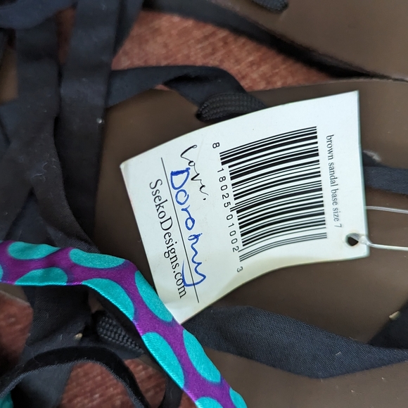 NWT Sseko Ribbon Sandals with extra ribbons - Picture 2 of 3